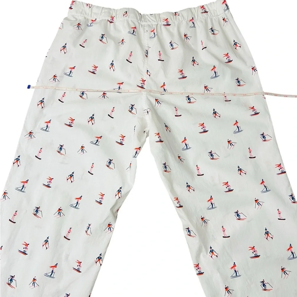 J. Crew White Pajama Shirt with Red and Blue Skier Print Men’s Size Medium